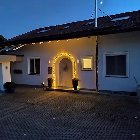 Geraeumiges Atelier Mit Flair Und Bergblick Apartament *