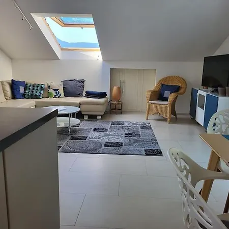 Geraeumiges Atelier Mit Flair Und Bergblick Apartament *