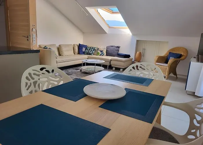 Geraeumiges Atelier Mit Flair Und Bergblick Appartement Murnau am Staffelsee