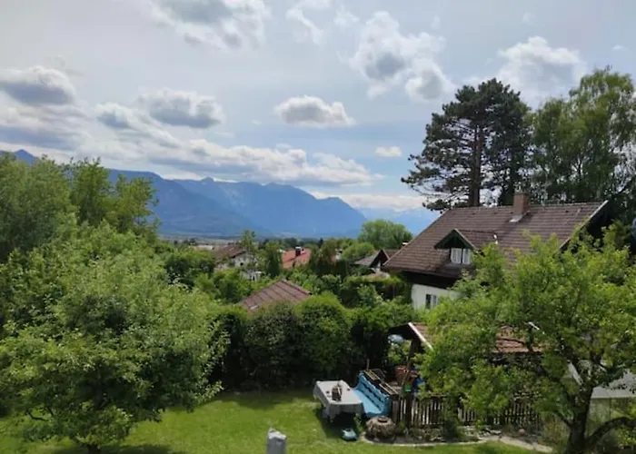Geraeumiges Atelier Mit Flair Und Bergblick Appartement *